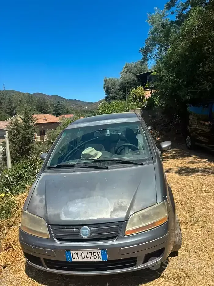 Usata Fiat Idea 101 CV (74 kW) 2005 Monovolume