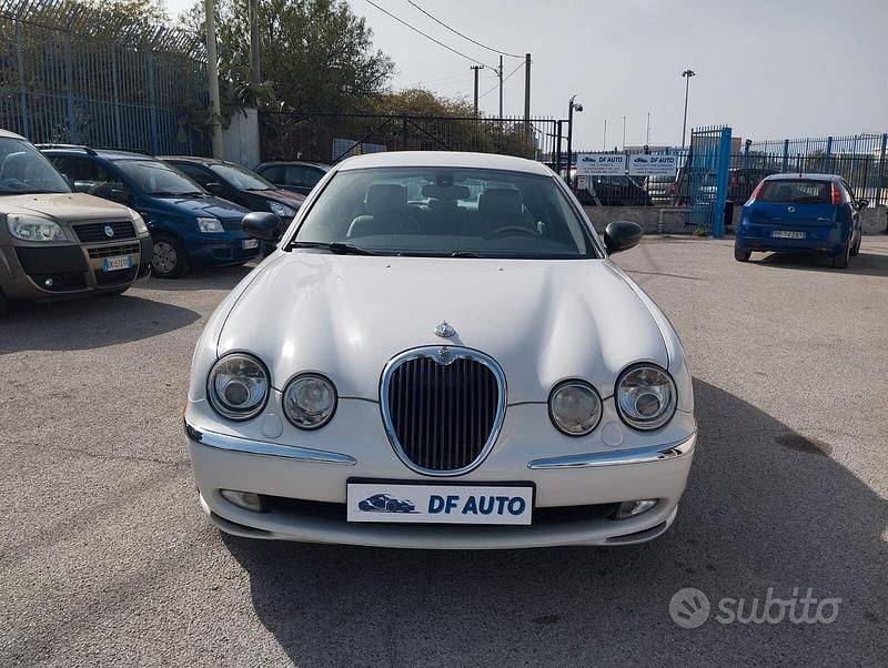 Bianco Usata 2002 Jaguar S-Type S Tre volumi | 8200 € - Immagine 1/4
