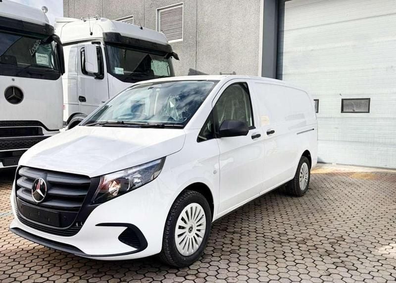 Nuova Mercedes Vito 136 CV (100 kW) 2026 Bianco Furgone