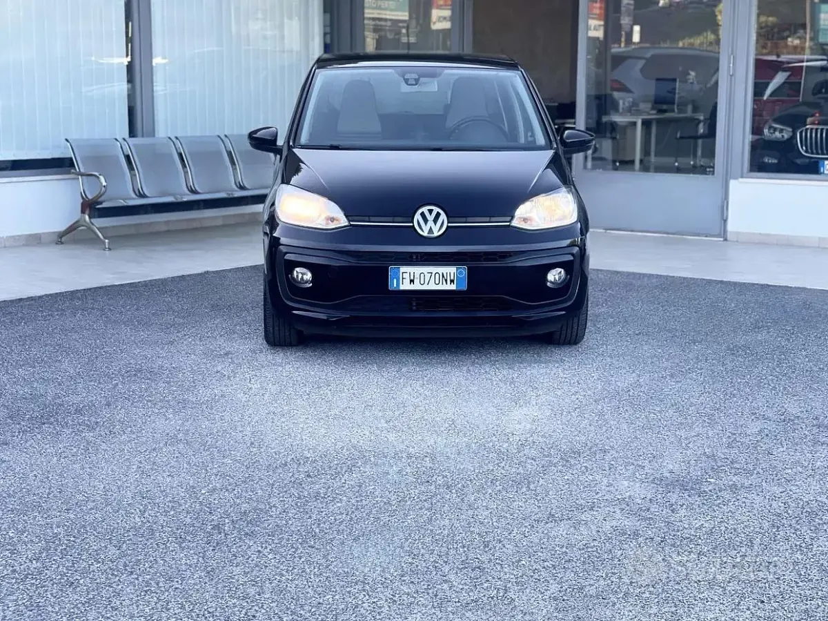 Usata VW up! 60 CV (44 kW) 2019 Nero Utilitaria