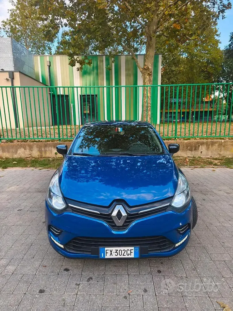 Usata Renault Clio 90 CV (66 kW) 2019 Blu Utilitaria