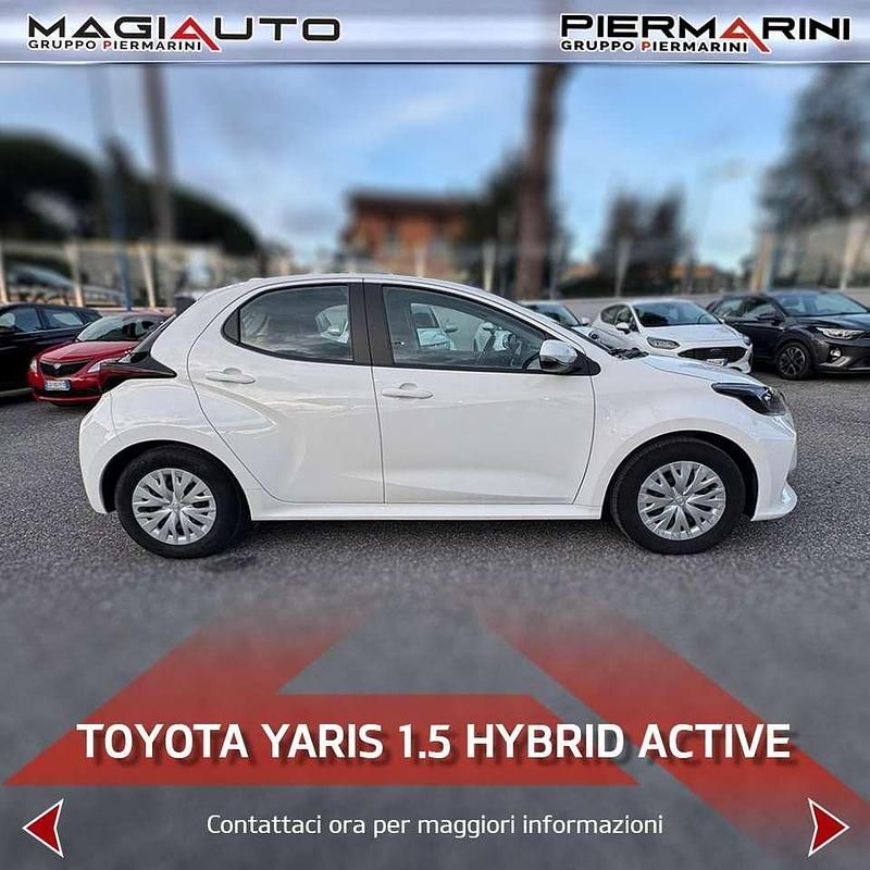 Usata Toyota Yaris Hybrid Active 116 CV (85 kW) 2025 Bianco Berlina