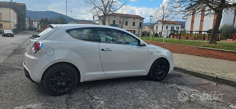 Usata Alfa Romeo MiTo 90 CV (66 kW) 2009 Bianco Utilitaria