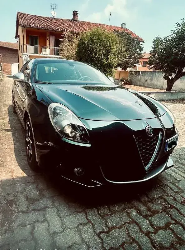 Usata Alfa Romeo Giulietta Ti 120 CV (88 kW) 2021 Verde Berlina