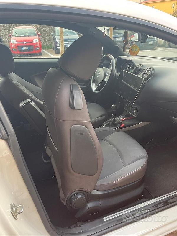 Usata Alfa Romeo MiTo 85 CV (62 kW) 2015 Bianco Utilitaria