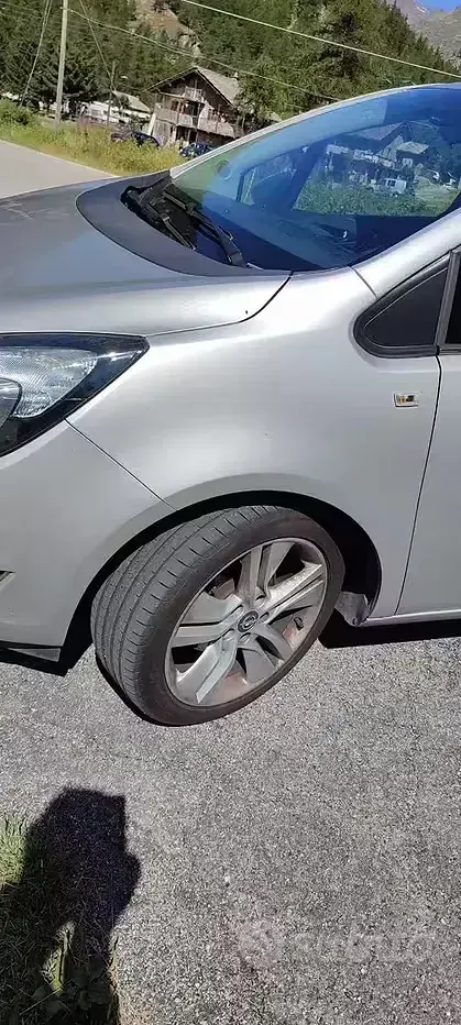 Usata Opel Meriva 120 CV (88 kW) 2015 Grigio Monovolume