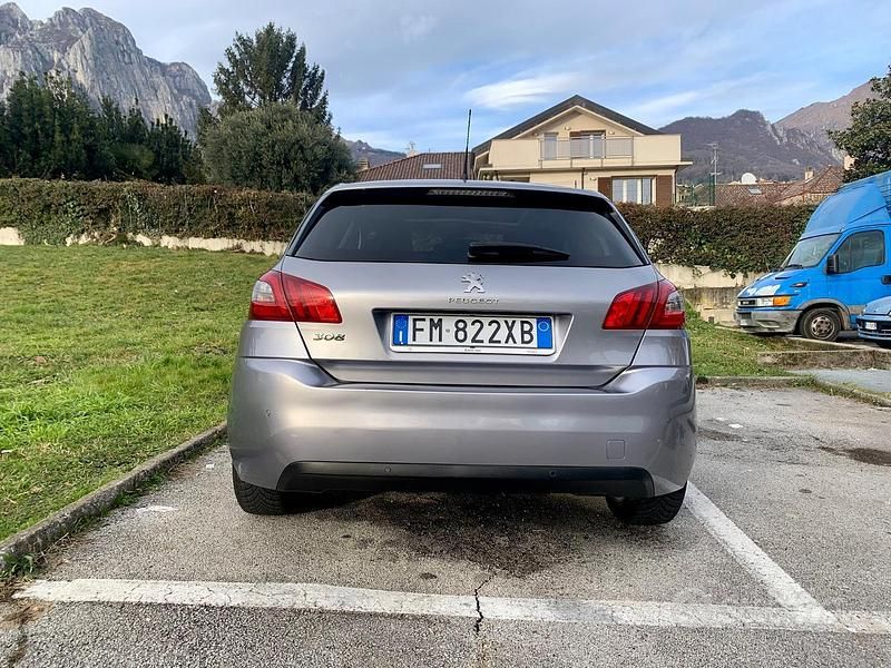 Usata Peugeot 308 130 CV (95 kW) 2018 Grigio Berlina