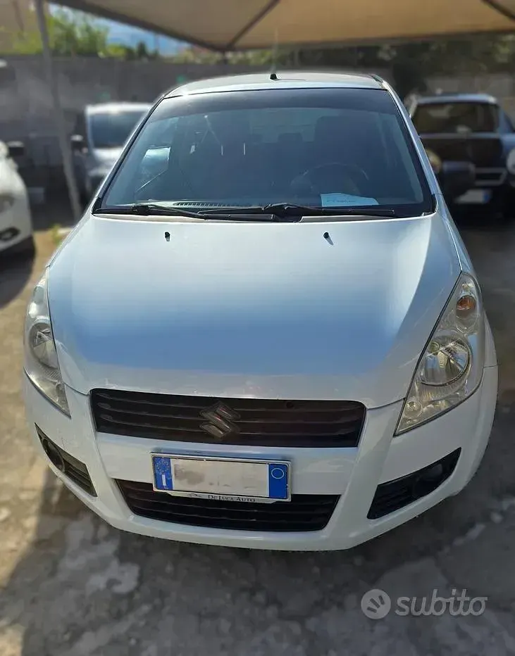 Second-hand Suzuki Splash 65 CP (47 kW) 2011 Alb Hatchback