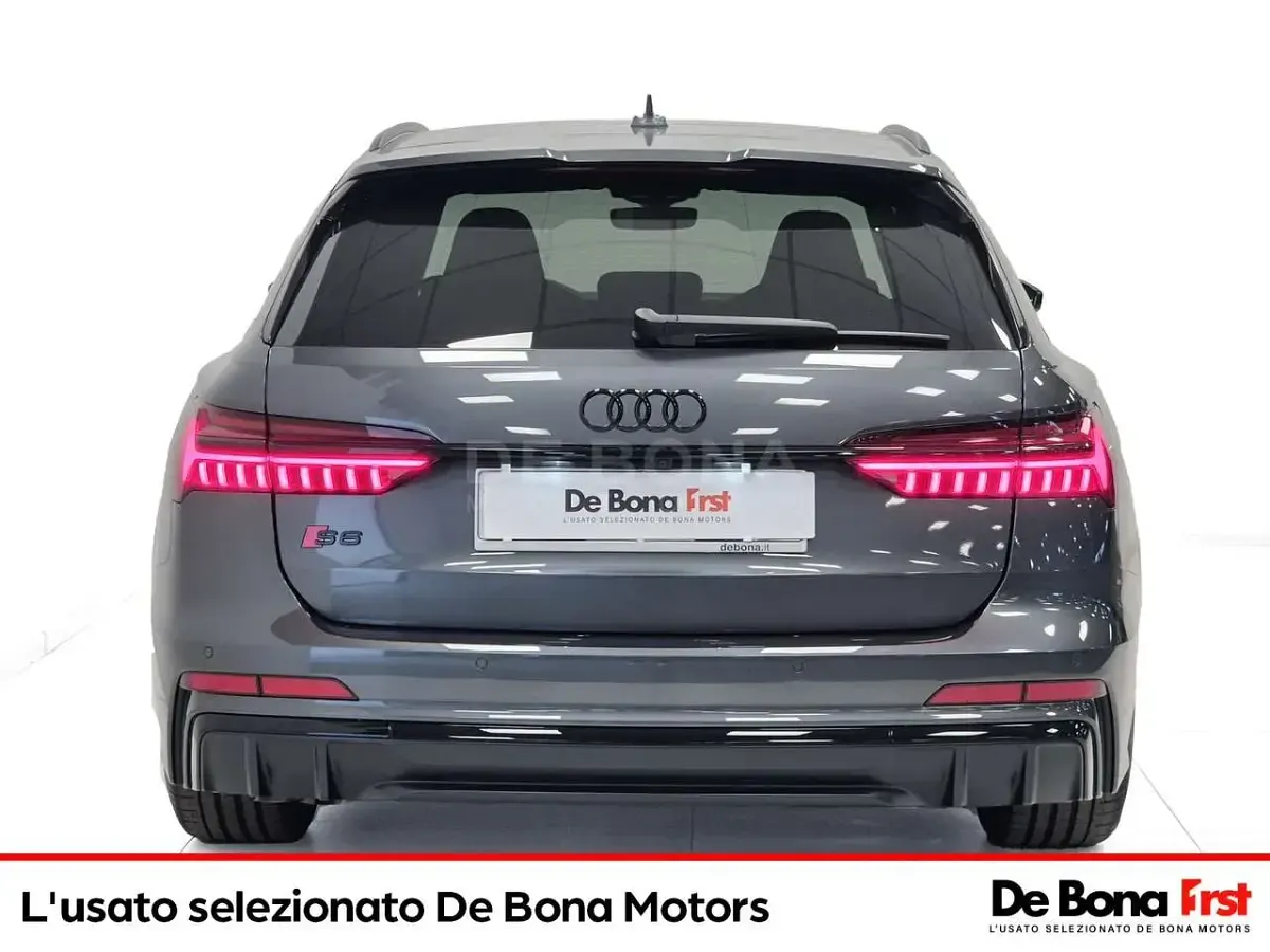 Usata Audi S6 Sport 344 CV (253 kW) 2024 Grigio daytona effetto perla Station wagon