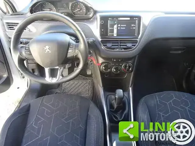 Usata Peugeot 2008 Active 82 CV (60 kW) 2014 Bianco SUV