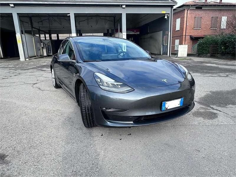 Usata 2020 Tesla Model 3 Tre volumi | 20.900 € (Ottimo prezzo) - Immagine 1/4