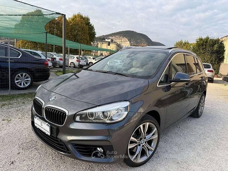 Grigio Usata 2015 BMW 218 Gran Tourer Luxury Line Monovolume | 10.999 € (Buon prezzo) - Immagine 1/4