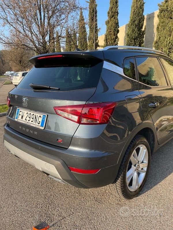 Usata Seat Arona 90 CV (66 kW) 2019 Grigio SUV