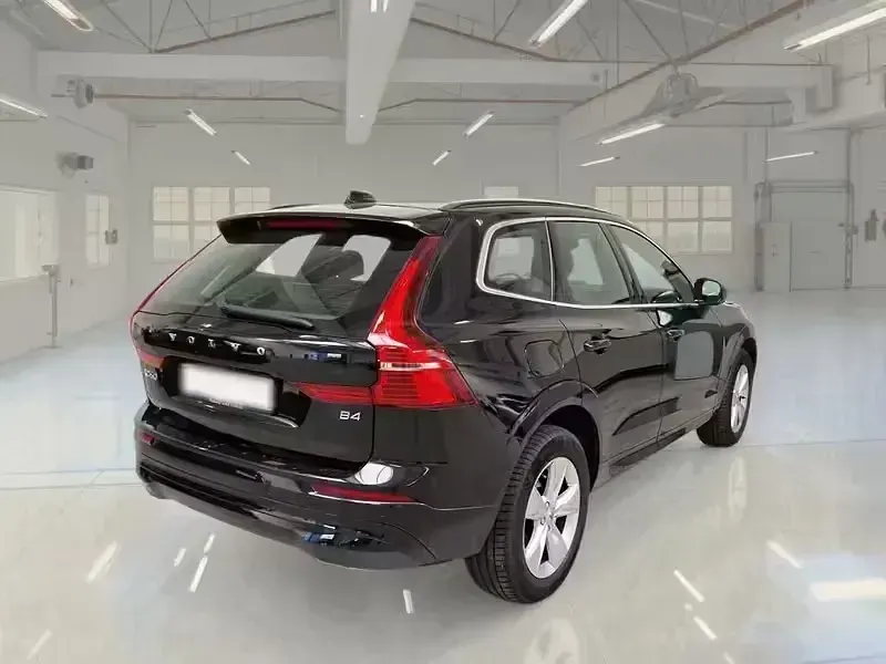 Usata Volvo XC60 Core 197 CV (144 kW) 2024 Nero SUV