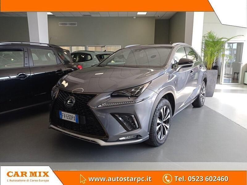 Usata Lexus NX300h Sport Line 197 CV (144 kW) 2019 Grigio SUV