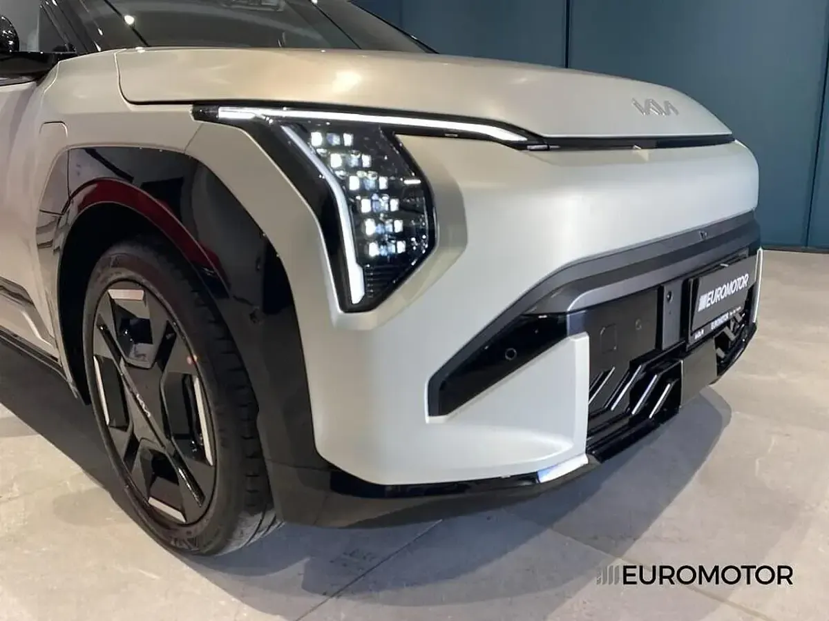 Nuova Kia EV3 GT-Line 194 kW (265 CV) 2026 Beige SUV