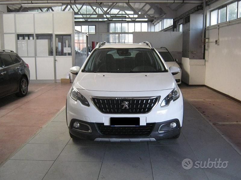 Usata Peugeot 2008 Allure 81 CV (59 kW) 2016 Bianco SUV