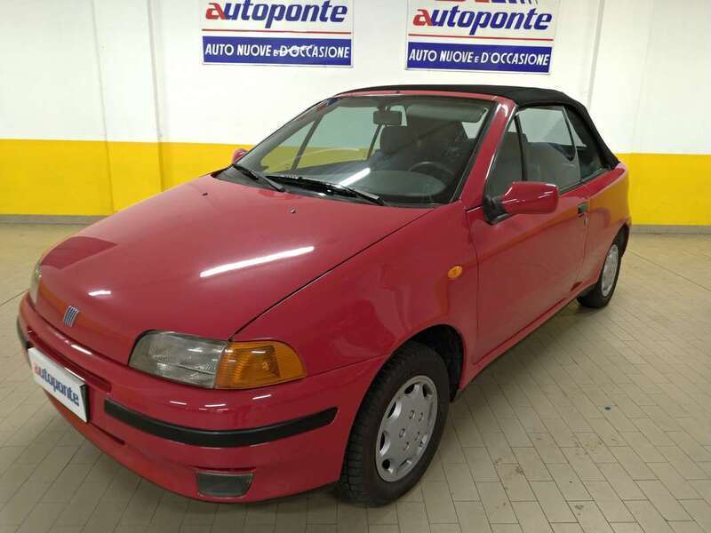 Usato 1998 Fiat Punto Cabriolet 1.2 Benzin 60 CV (3.500 €)