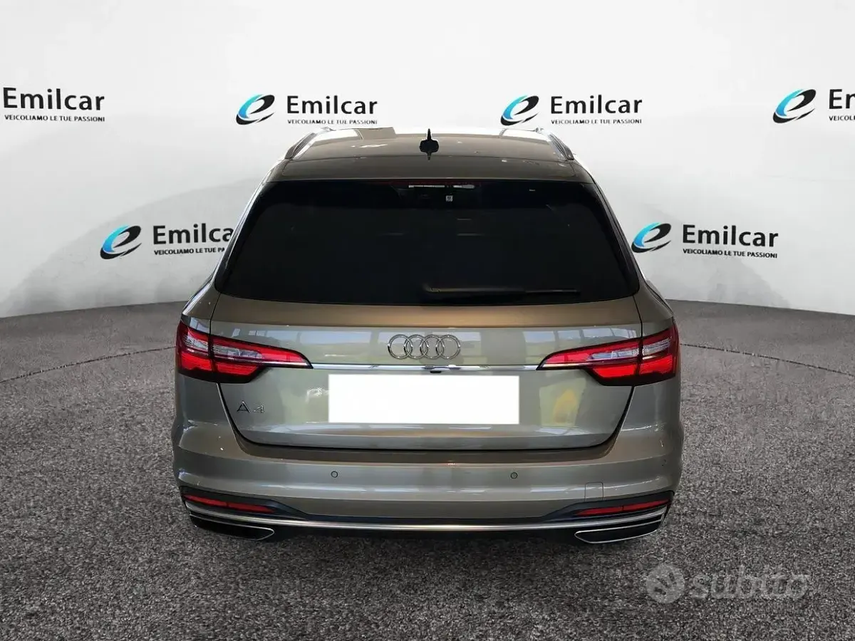 Usata Audi A4 Comfort 136 CV (100 kW) 2022 Grigio Station wagon