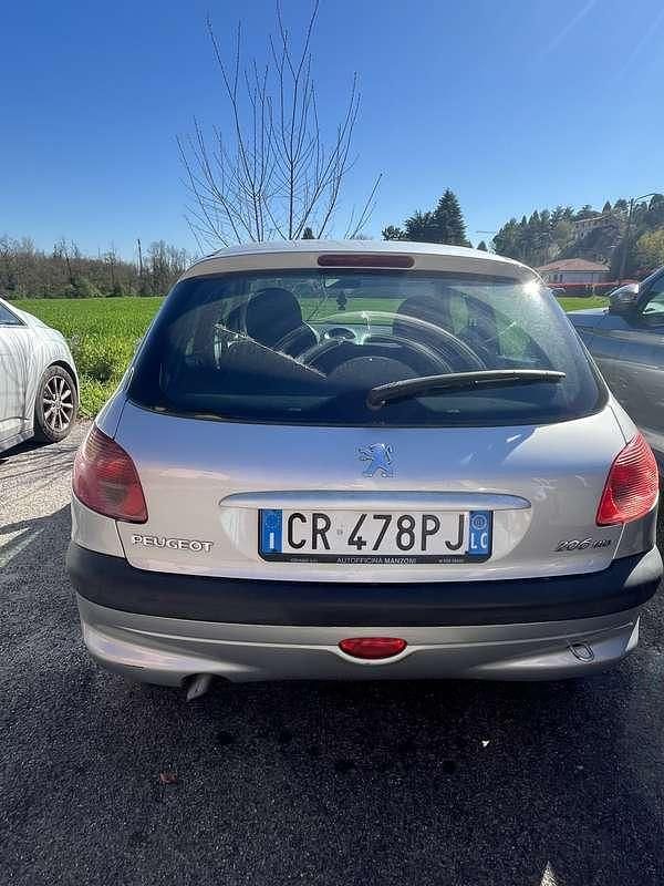Usata Peugeot 206 68 CV (50 kW) 2005 Berlina