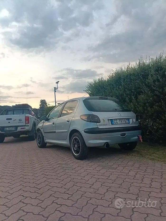 Usata Peugeot 206 75 CV (55 kW) 2002 Berlina