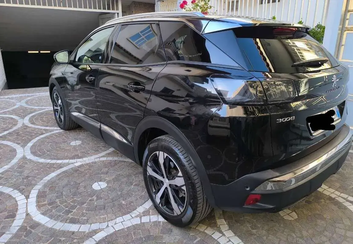 Usata Peugeot 3008 Allure 131 CV (96 kW) 2021 Nero SUV