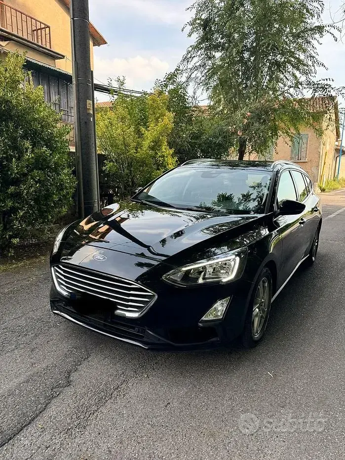 Usata Ford Focus Active 120 CV (88 kW) 2020 Nero Station wagon