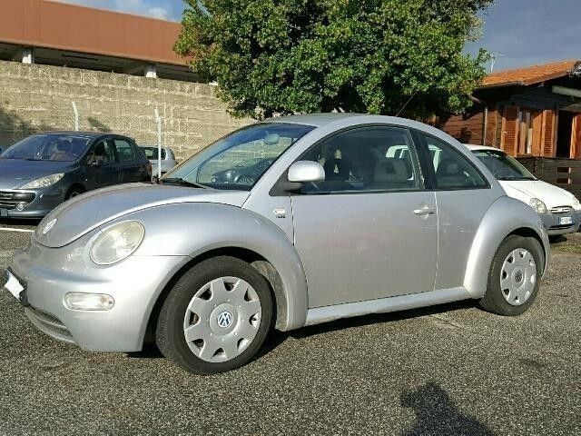 Usato 2000 VW Beetle 2.0 Benzin 116 CV (1.500 €) | AutoUncle