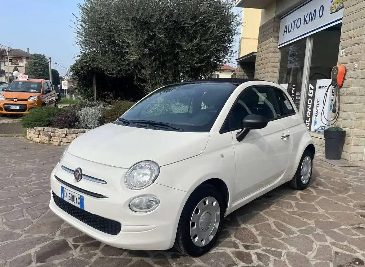 Usata Fiat 500 69 CV (50 kW) 2022 Bianco Cabrio