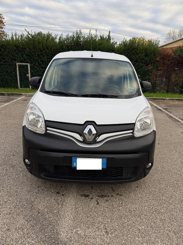 Usata 2017 Renault Kangoo Monovolume | 6700 € (Ottimo prezzo) - Immagine 1/4