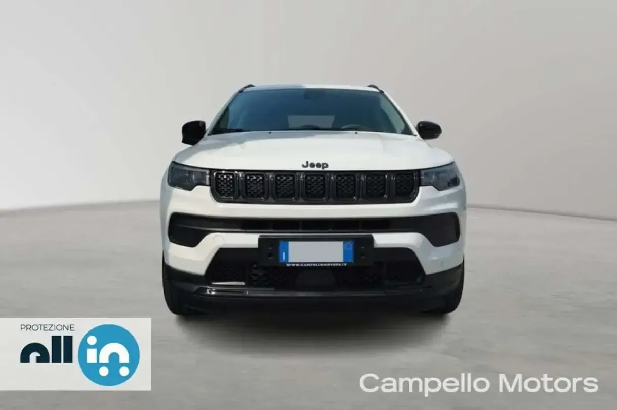 Usata Jeep Compass Night Eagle 131 CV (96 kW) 2022 Bianco SUV