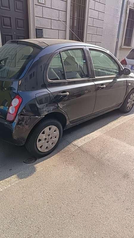 Usata Nissan Micra Visia 65 CV (47 kW) 2005 Berlina