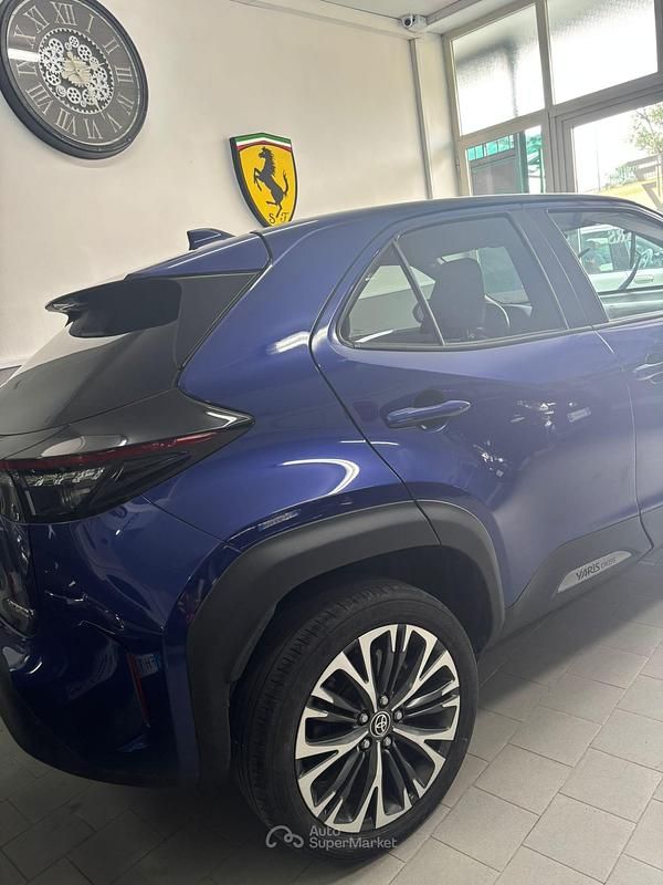 Second-hand Toyota Yaris Cross 116 CP (85 kW) 2022 Albastru SUV