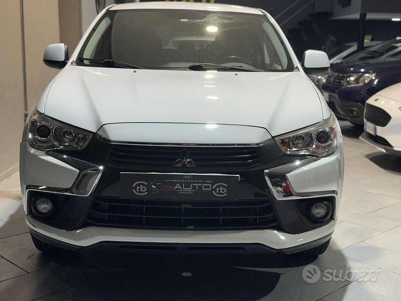 Usata Mitsubishi ASX 114 CV (83 kW) 2017 Bianco SUV