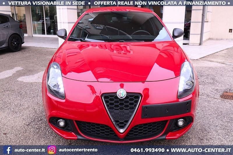 Usata Alfa Romeo Giulietta Super 120 CV (88 kW) 2017 Rosso Utilitaria