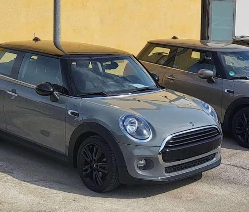 Usata Mini ONE Classic 102 CV (75 kW) 2022 Grigio Utilitaria