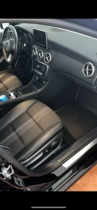 Usata Mercedes A180 Executive 109 CV (80 kW) 2019 Berlina
