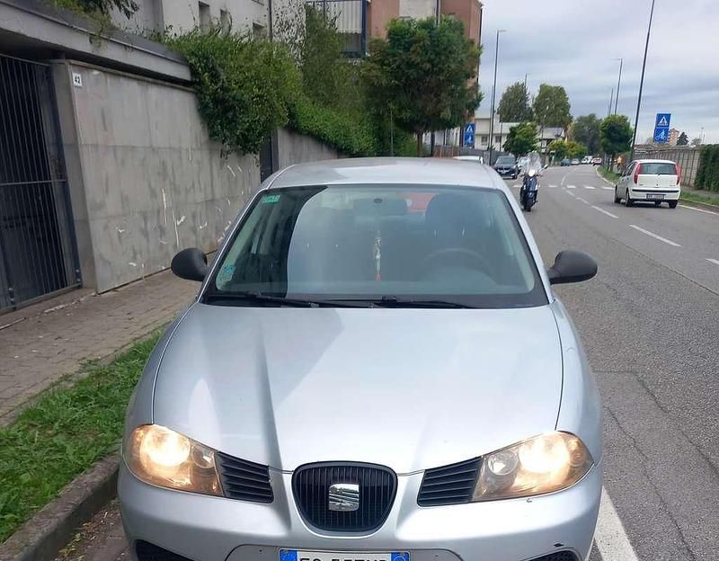 Usata 2009 Seat Ibiza SC Reference Due volumi | 1750 € (Buon prezzo) - Immagine 1/2