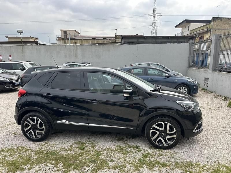 Usata Renault Captur 90 CV (66 kW) 2015 Nero SUV