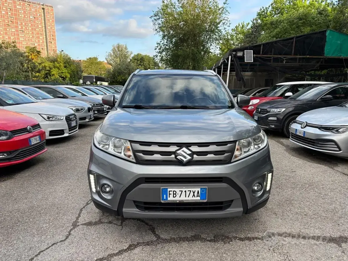 Second-hand Suzuki Vitara Cool 120 CP (88 kW) 2016 Gri SUV