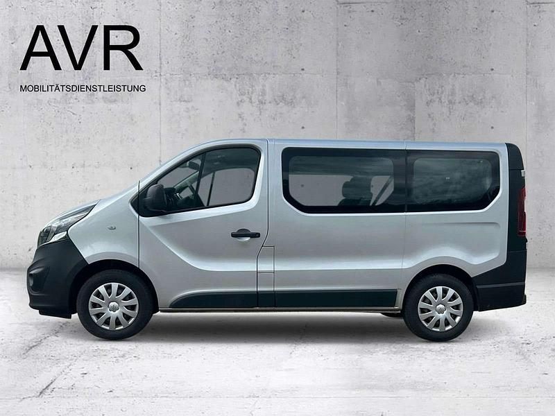 Usata Opel Vivaro 120 CV (88 kW) 2019 Argento Monovolume