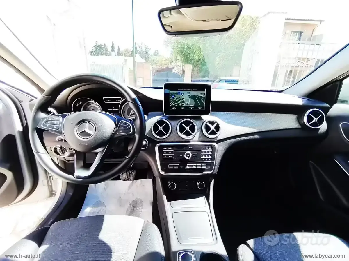 Begagnad Mercedes GLA180 Premium 109 HK (80 kW) 2016 SUV