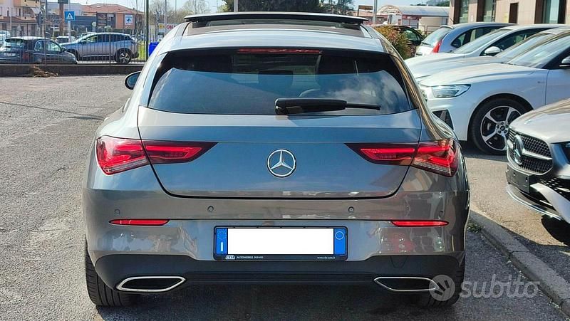 Usata Mercedes CLA200 150 CV (110 kW) 2022 Grigio Station wagon