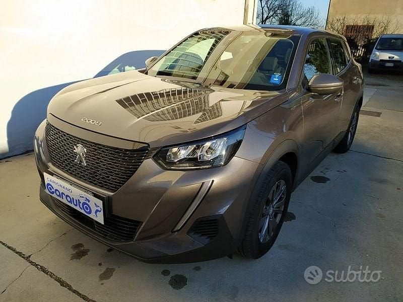 Usata Peugeot 2008 Active 131 CV (96 kW) 2022 Grigio SUV