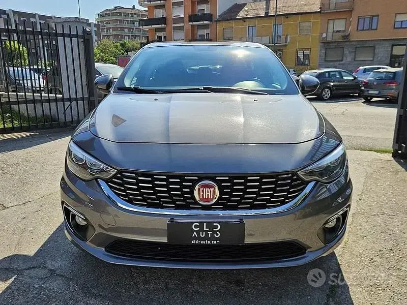 Usata Fiat Tipo S 120 CV (88 kW) 2017 Grigio Berlina