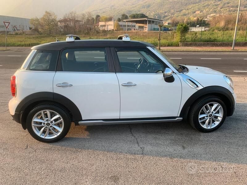 Usata Mini Countryman 122 CV (89 kW) 2013 Bianco SUV