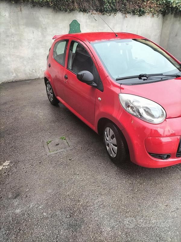 Gebraucht Citroën C1 68 PS (50 kW) 2010 Rot Kleinwagen
