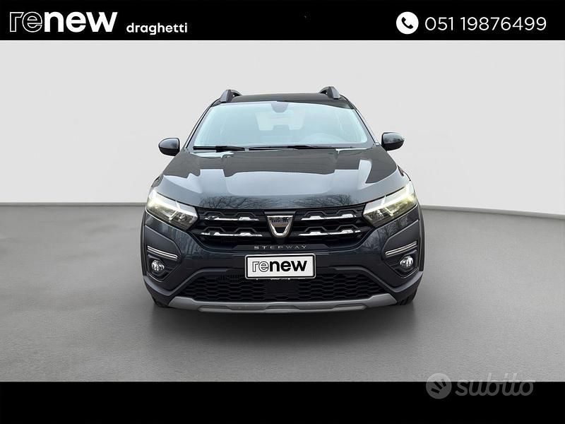 Usata Dacia Sandero Comfort 100 CV (73 kW) 2023 Grigio Berlina