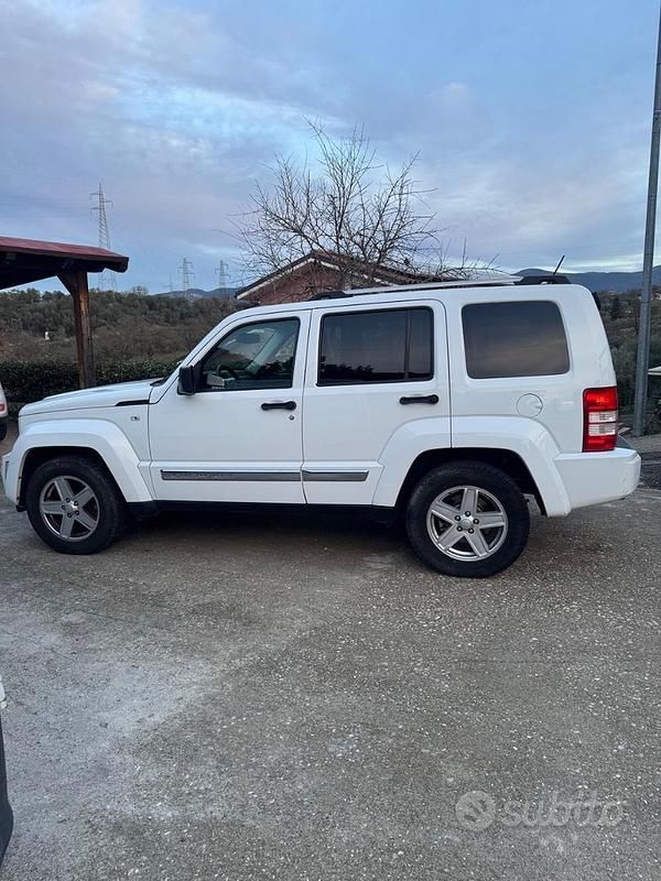 Usata Jeep Cherokee 2013 Bianco SUV