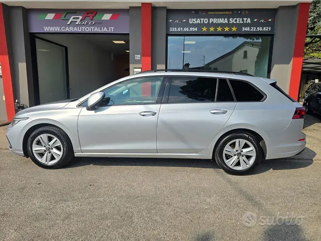 Usata VW Golf VIII 150 CV (110 kW) 2022 Grigio Station wagon
